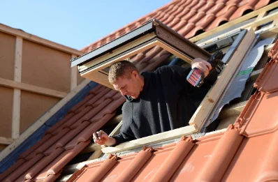 Pose de fenêtres de toit Velux au Vigeant